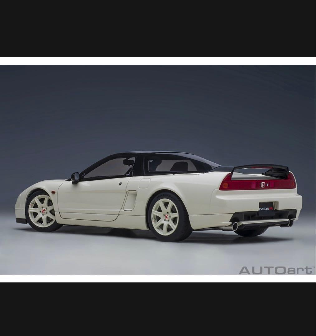 新品未開封 大幅値下げ オートアート1/ 18 ホンダ NSX-Rホワイト