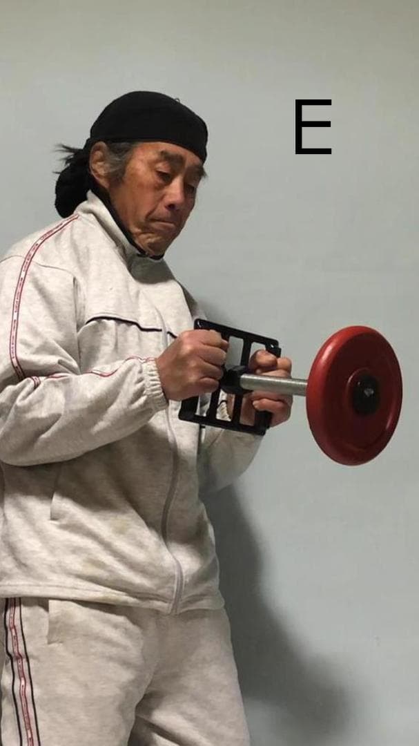 筋トレ　器具　用具　用品　ダンベル　筋肉　運動　スクワット　バーベル　腕相撲