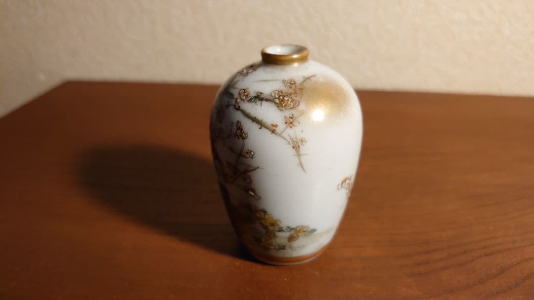 九谷焼　九谷　鏑木　九谷鏑木　明治九谷　華鳥の図　アンティーク九谷　飾り壷　１客