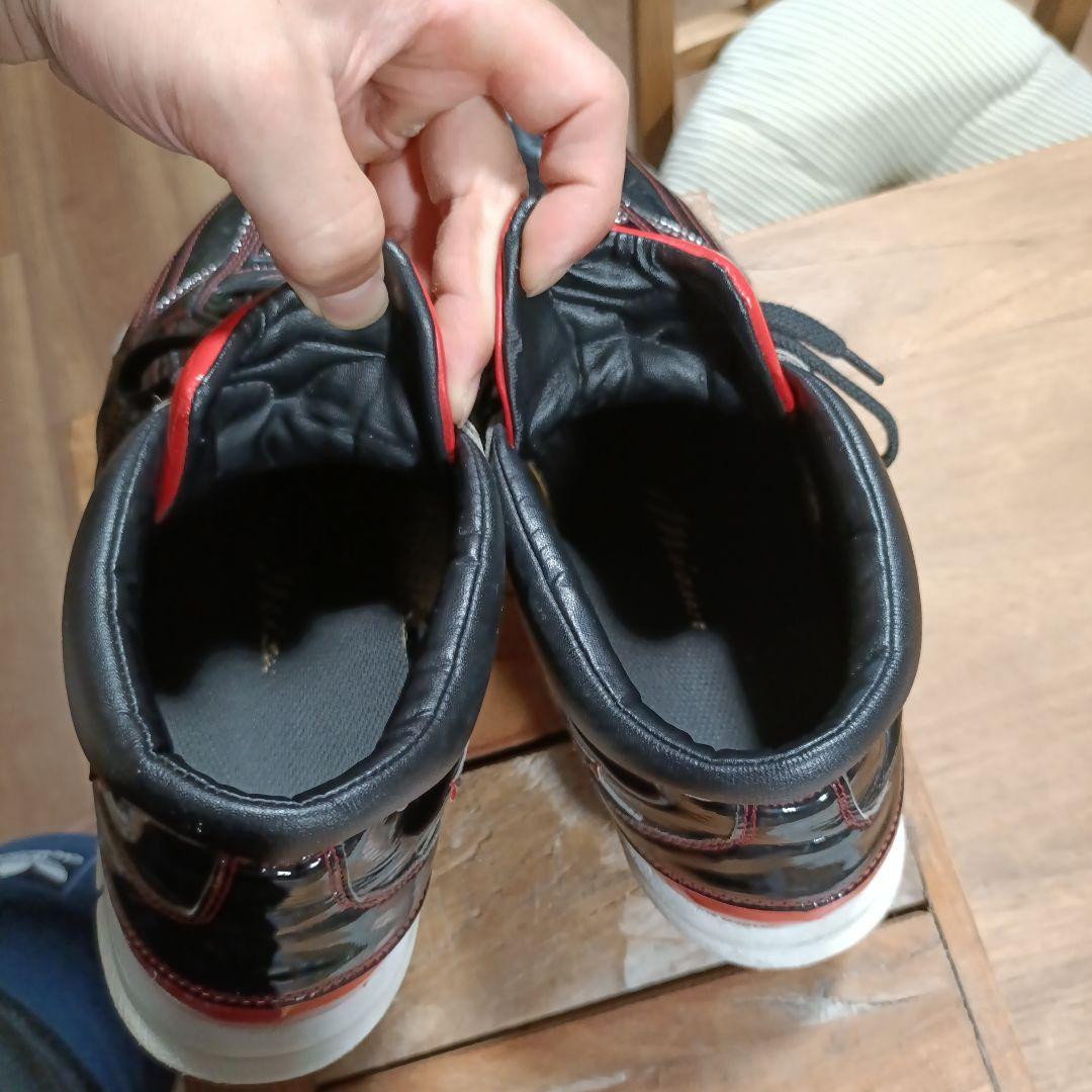 28cmミズノプロ 野球アップシューズ 黒/赤　トレーニングシューズ