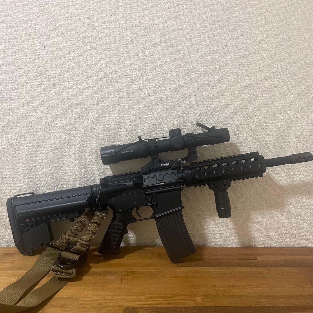 東京マルイ次世代M4 CQB-R セット　Vector Optics 付