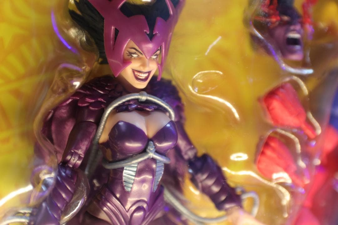 新品未開封マーベルレジェンズ デスバード & グラディエーター フィギュアセット