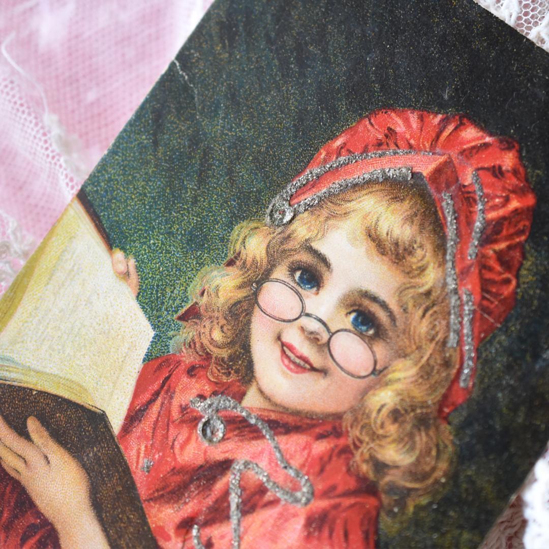 アンティークポストカード　赤ずきんちゃんのような可愛い少女　ブランデージ作