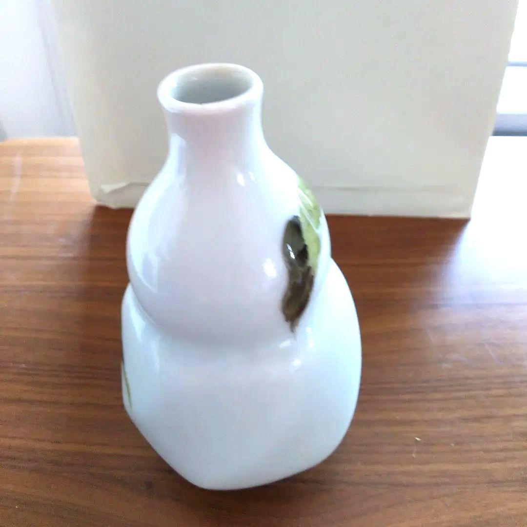 末岡信彦さんの梅之実図 徳利