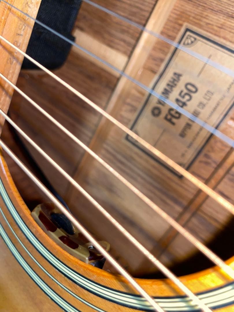 アコースティックギター　YAMAHA