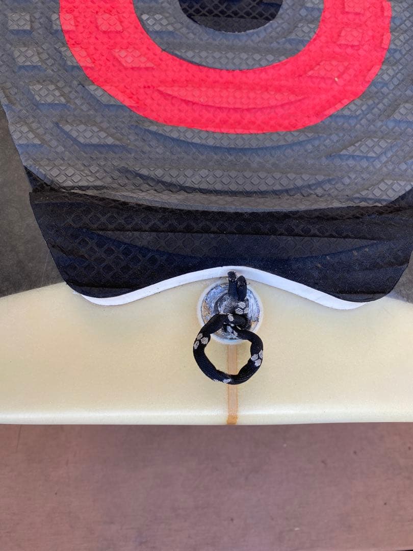 アルメリック ネックベアード2 5’8 チョップドテール AM2フィン付き