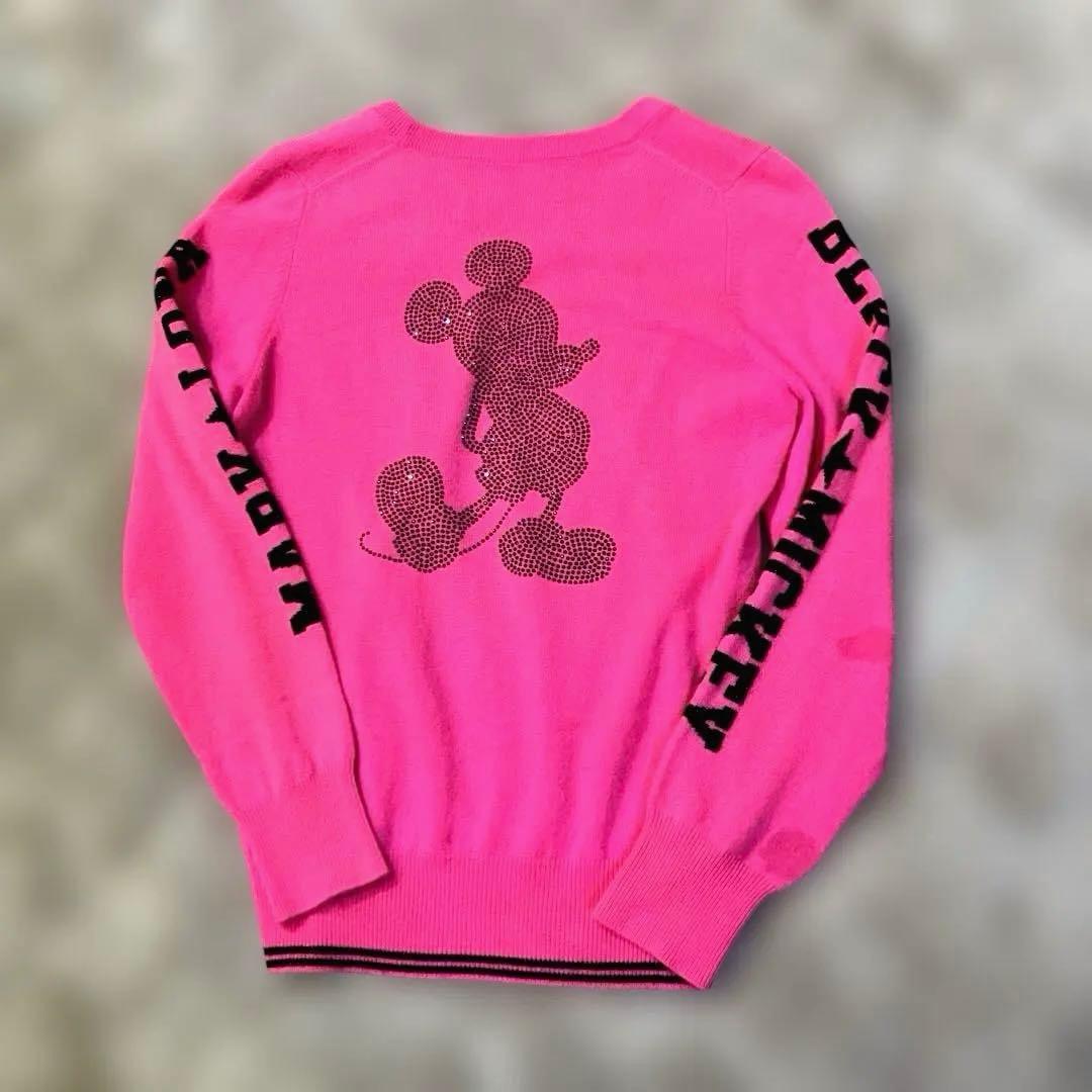 美品　ピンク Vネック セーター スカルデザイン