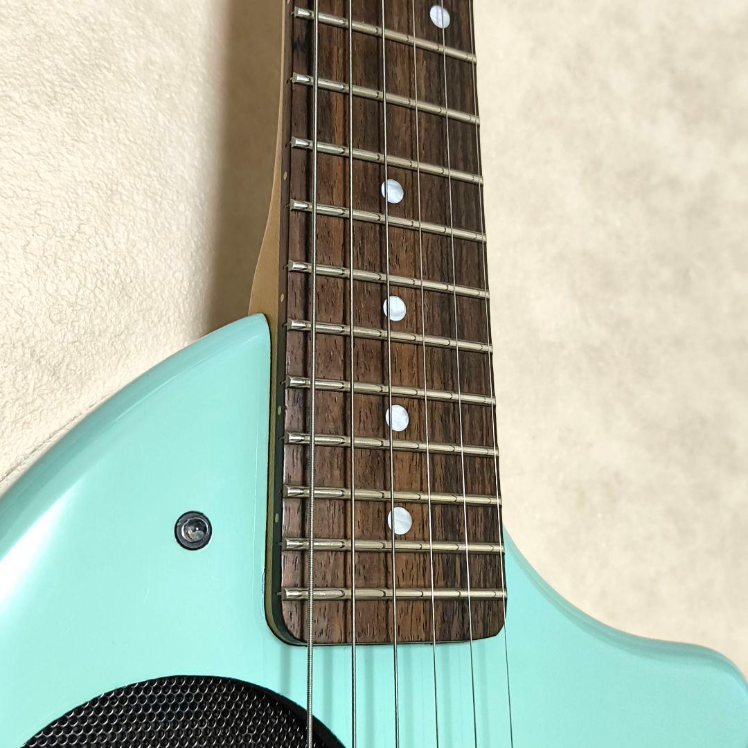 最終値下!【美品】ZO-3 ライトブルー アンプ内蔵ミニギター 青LED