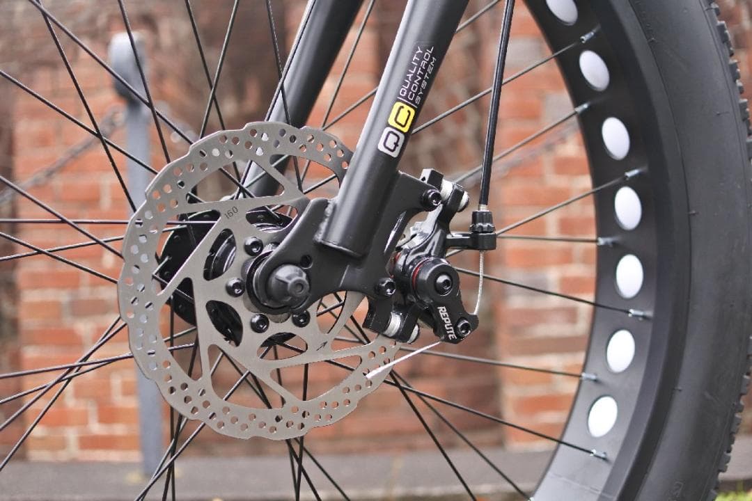 未使用ファットバイク26インチ×4.0☆21速ディスクブレーキファットバイク