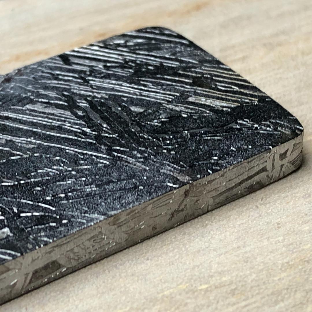 隕石 鉄隕石　アルタイ隕石　ペンダントトップ　ナチュラル　原石　重さ約42g