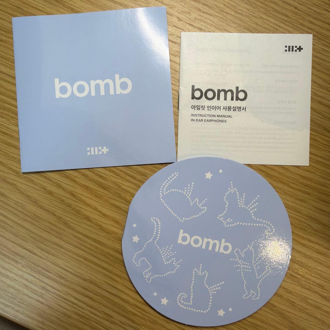 ILLIT アイリット BOMBイヤモニ風イヤホン