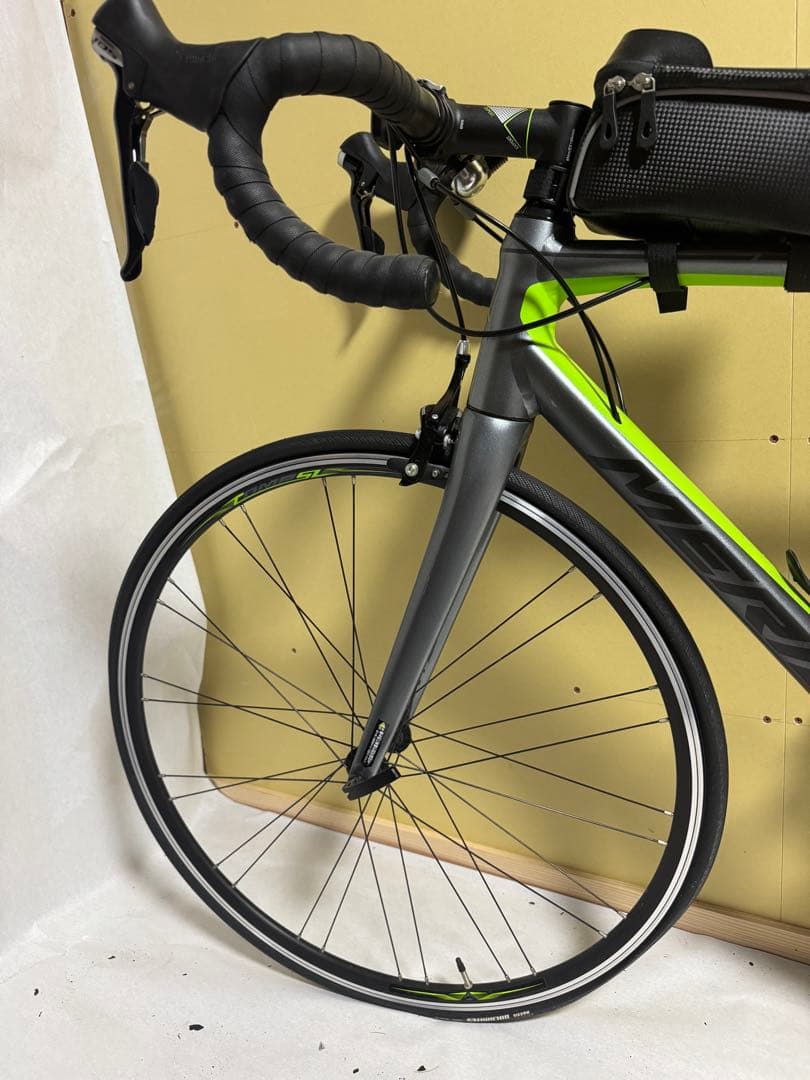 SCULTURA 400 ロードバイク グレー/グリーン