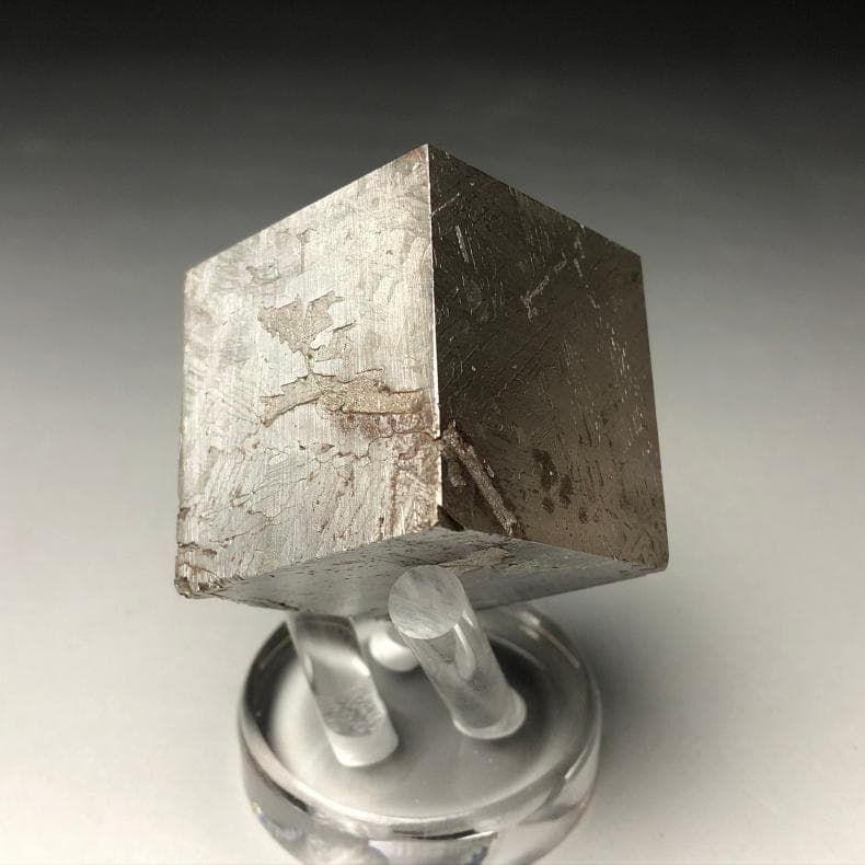 アルタイ隕石　メテオライト 立方体　 鉄隕石　重さ502ｇ