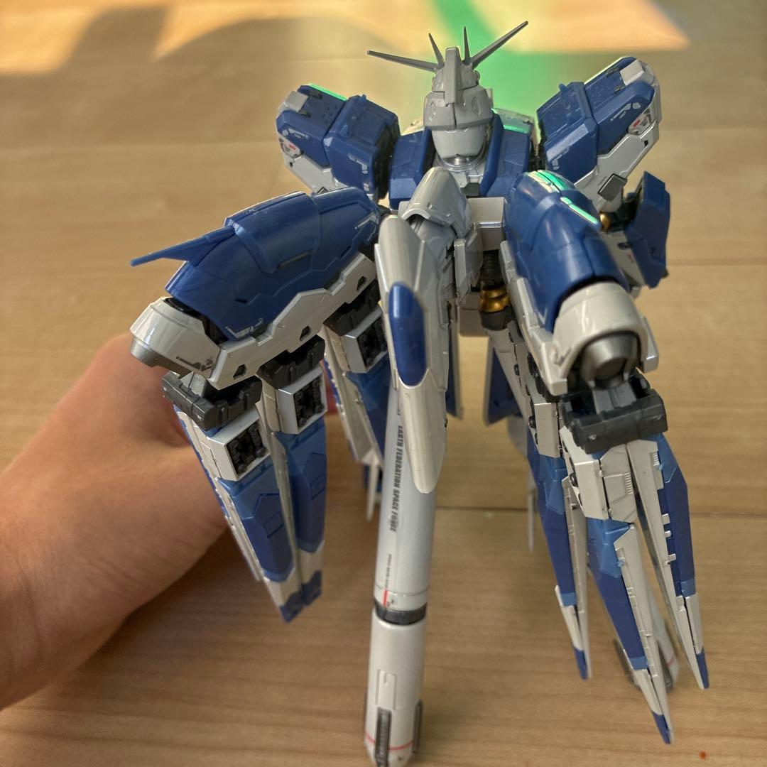 ハイニューガンダムrg 完成品