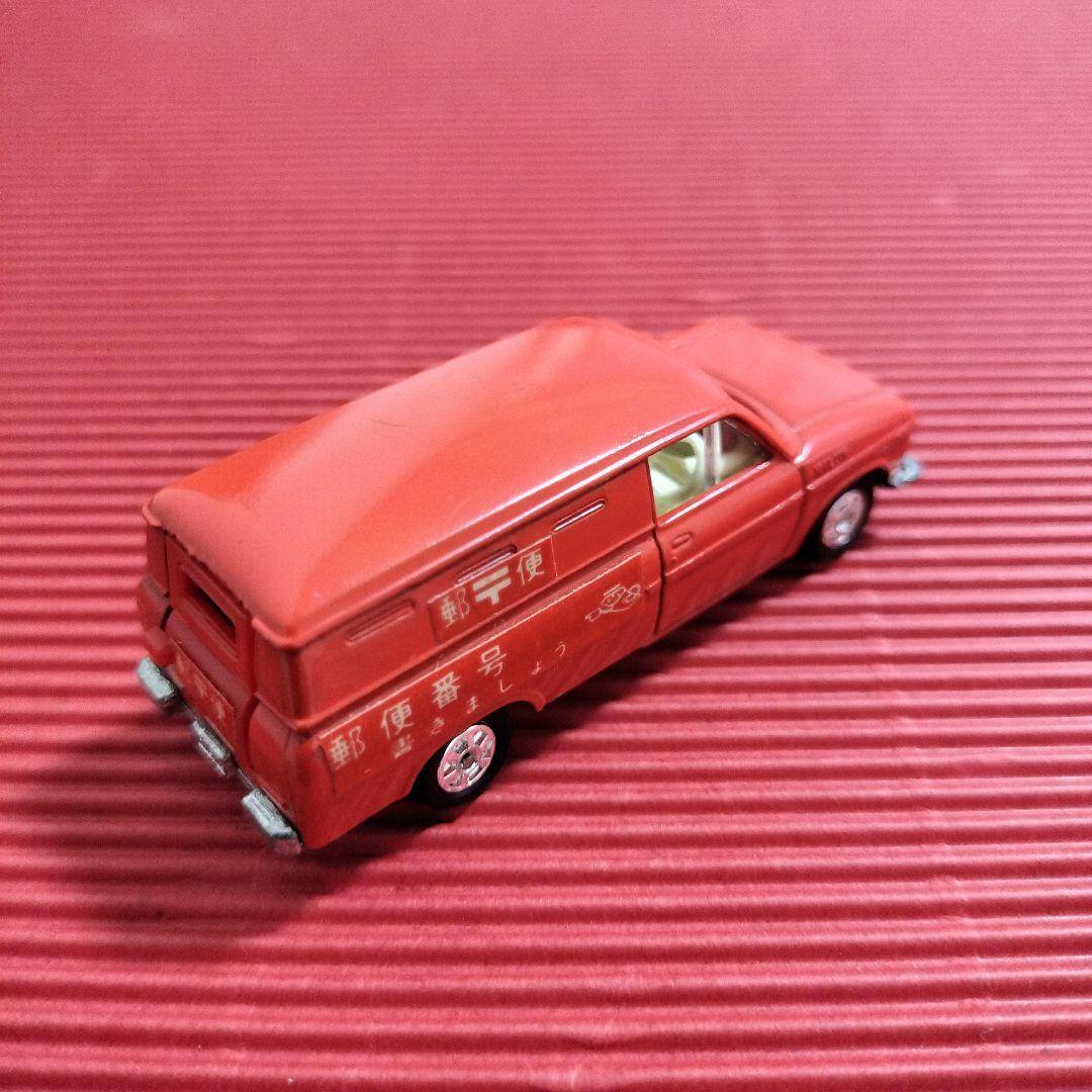 トミカ『トヨタハイラックス』1Eホイール