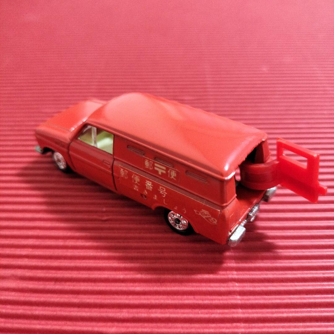 トミカ『トヨタハイラックス』1Eホイール