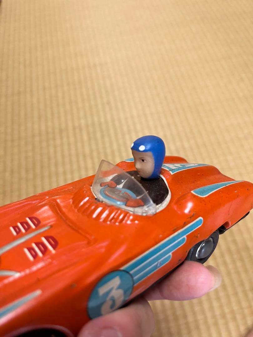 ブリキのおもちゃ