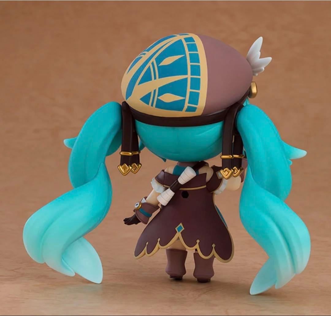 新品未開封　ねんどろいど 初音ミク 100番目の冒険Ver.特典付き ＋ポーチ