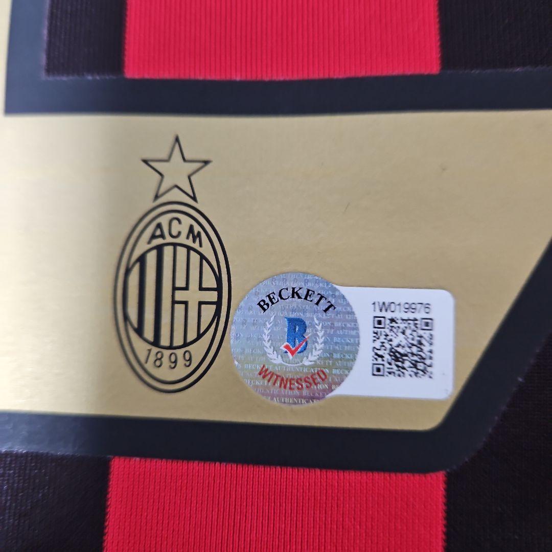 KAKA' サイン入り ACミラン 22番ユニフォーム　BECKETT証明付き