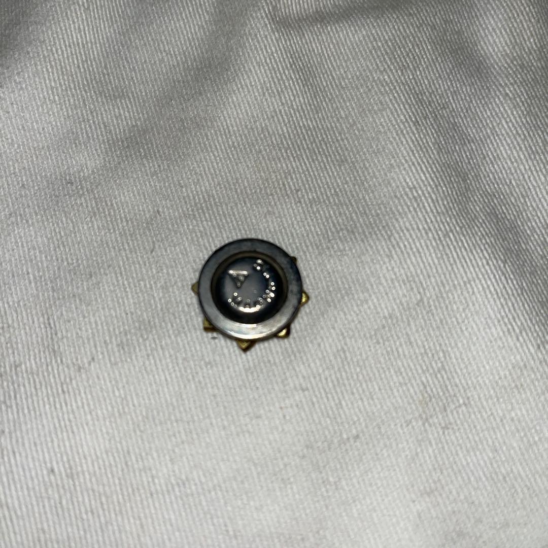 【非売品激レア】インドネシア館 VIP用マグネットピン　白