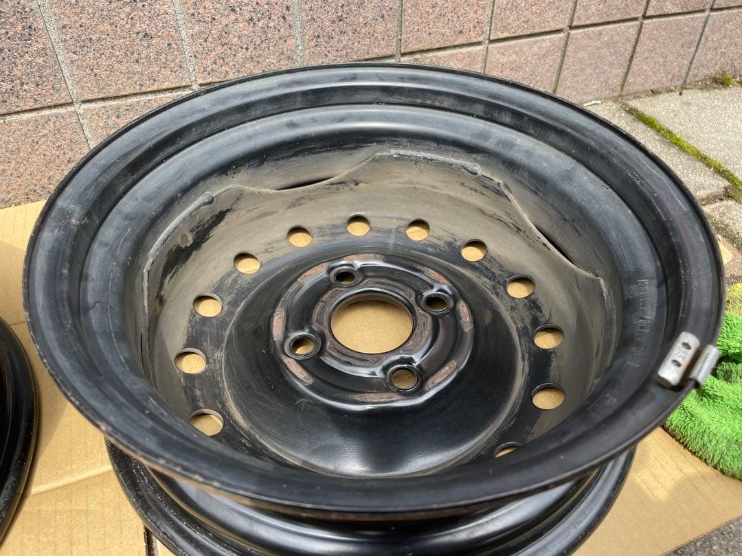 スチールホイール