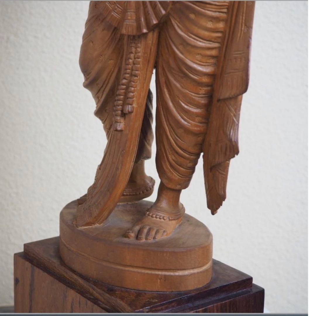 送料無料　時代物　老山白檀　インド白檀細密彫刻女神像　高さ54ｃｍ　本物保証