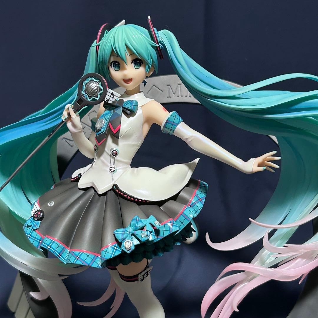 初音ミク「マジカルミライ 2017」Ver. 1/7スケールフィギュア 箱無し