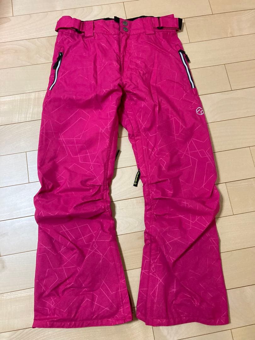 美品☆フォーナイン☆スノボウェア