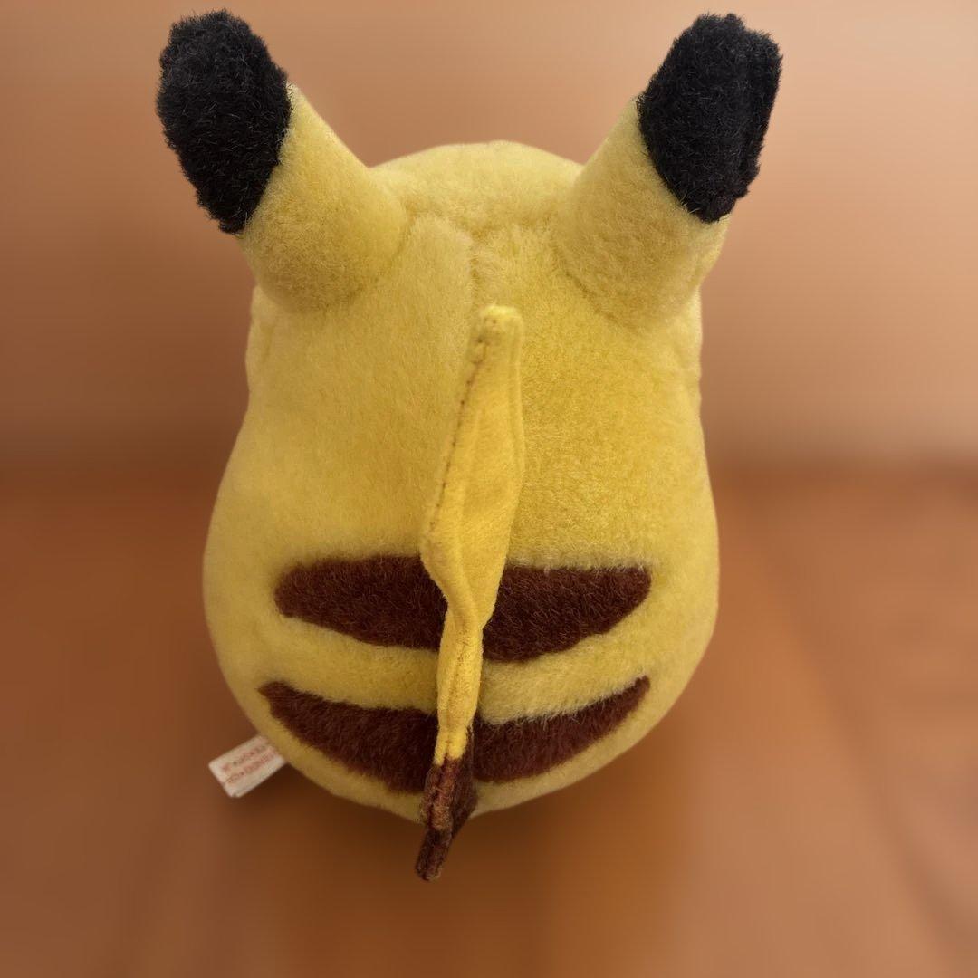 初期ピカチュウ ぬいぐるみ