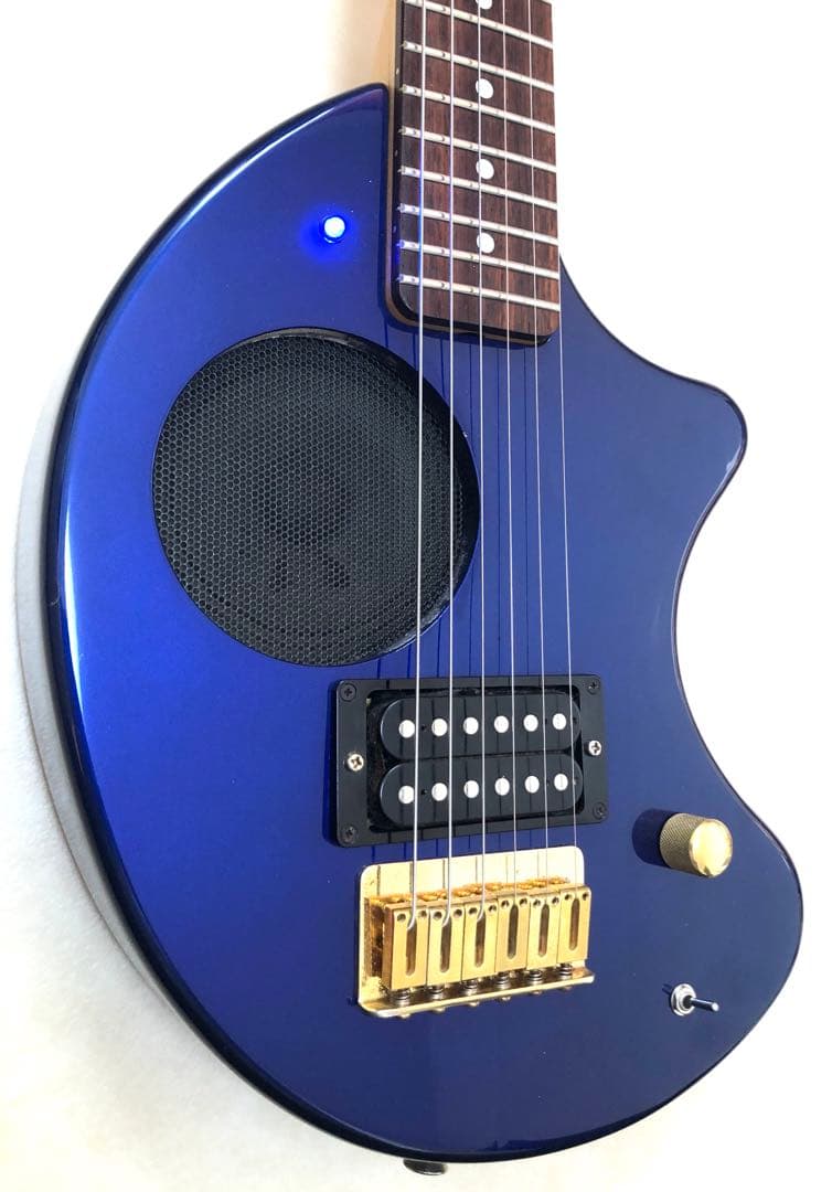 【美品】ZO-3C メタリックブルー アンプ内蔵ミニギター 専用ケース付き！！