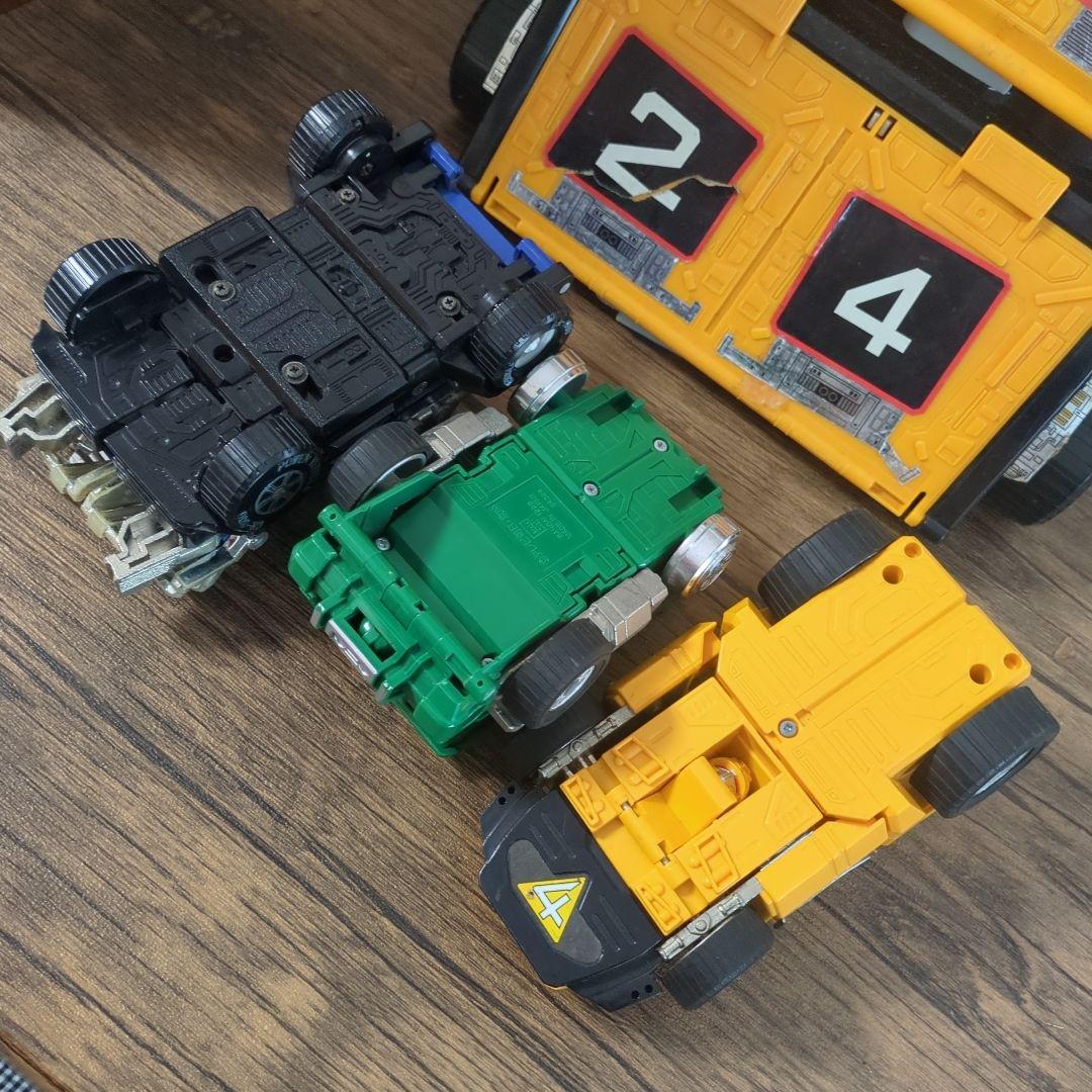 DXビクトレーラー　激走戦隊カーレンジャー　DX VRVロボ