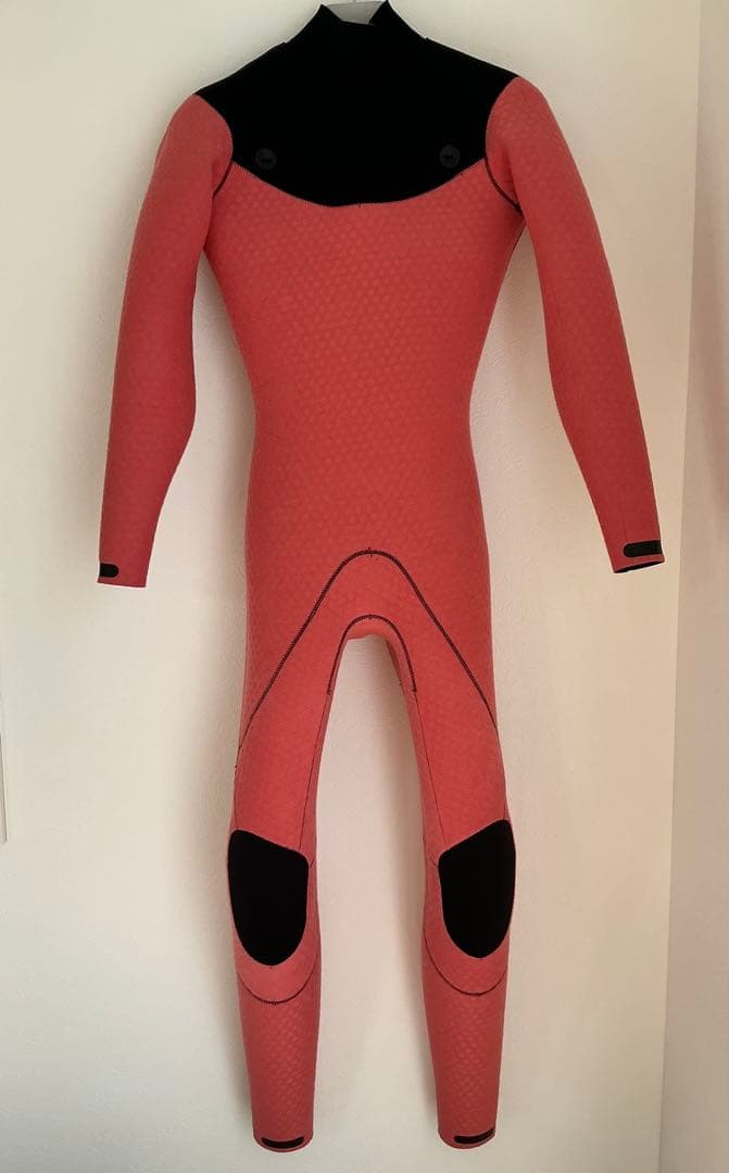 【新品、未使用】TAVARUA 5×3セミドライスーツ