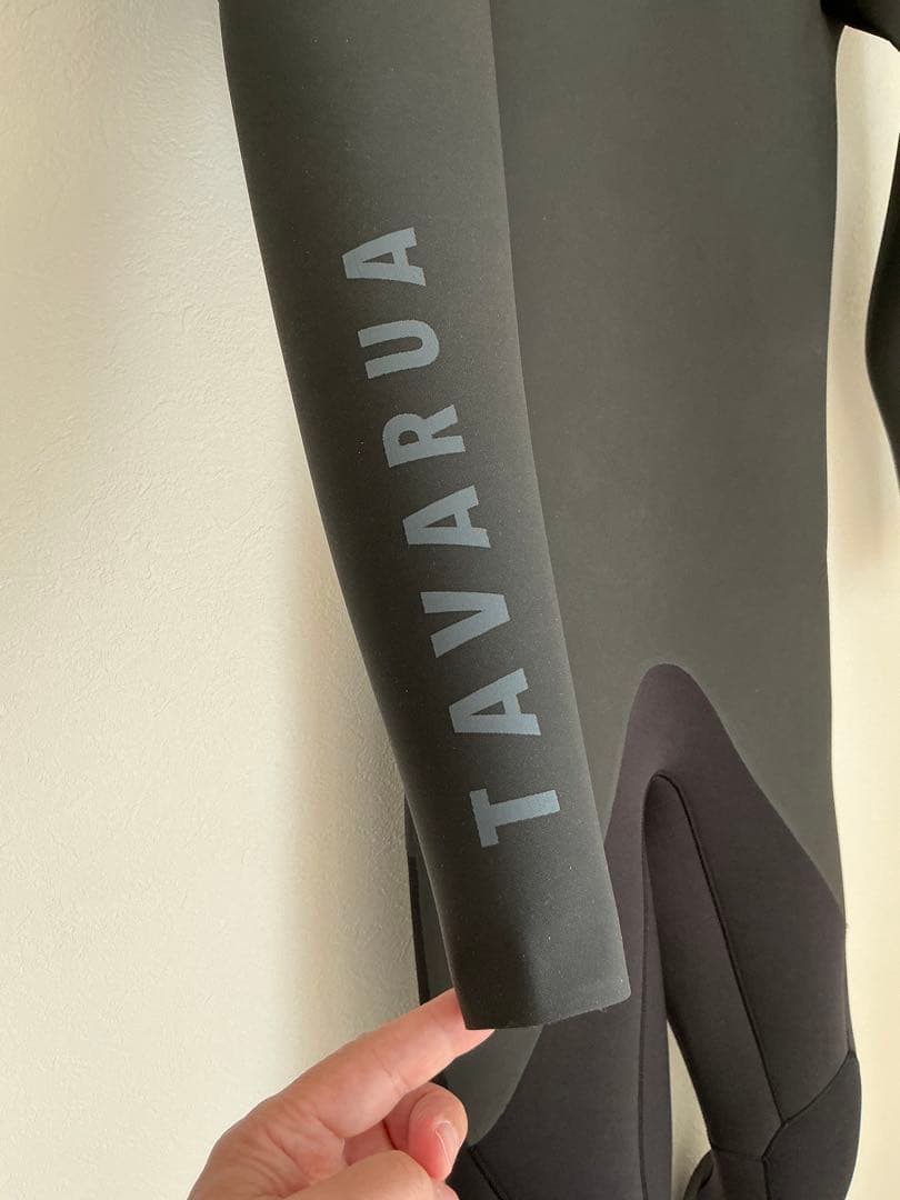 【新品、未使用】TAVARUA 5×3セミドライスーツ