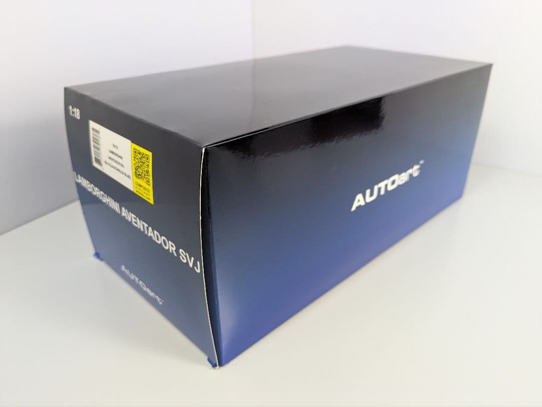 1/18 ミニカー ランボルギーニ アヴェンタドール SVJ オートアート