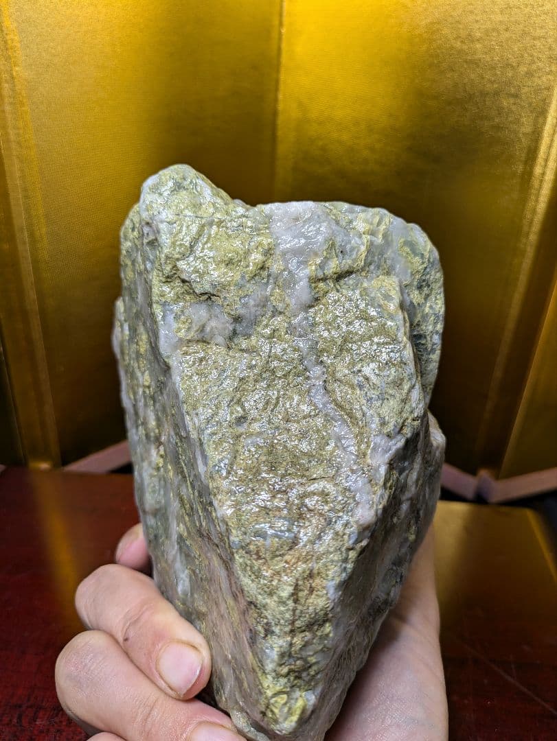 原石 2.4kg 石英の一種？天然石 鑑賞石 希少 レア品