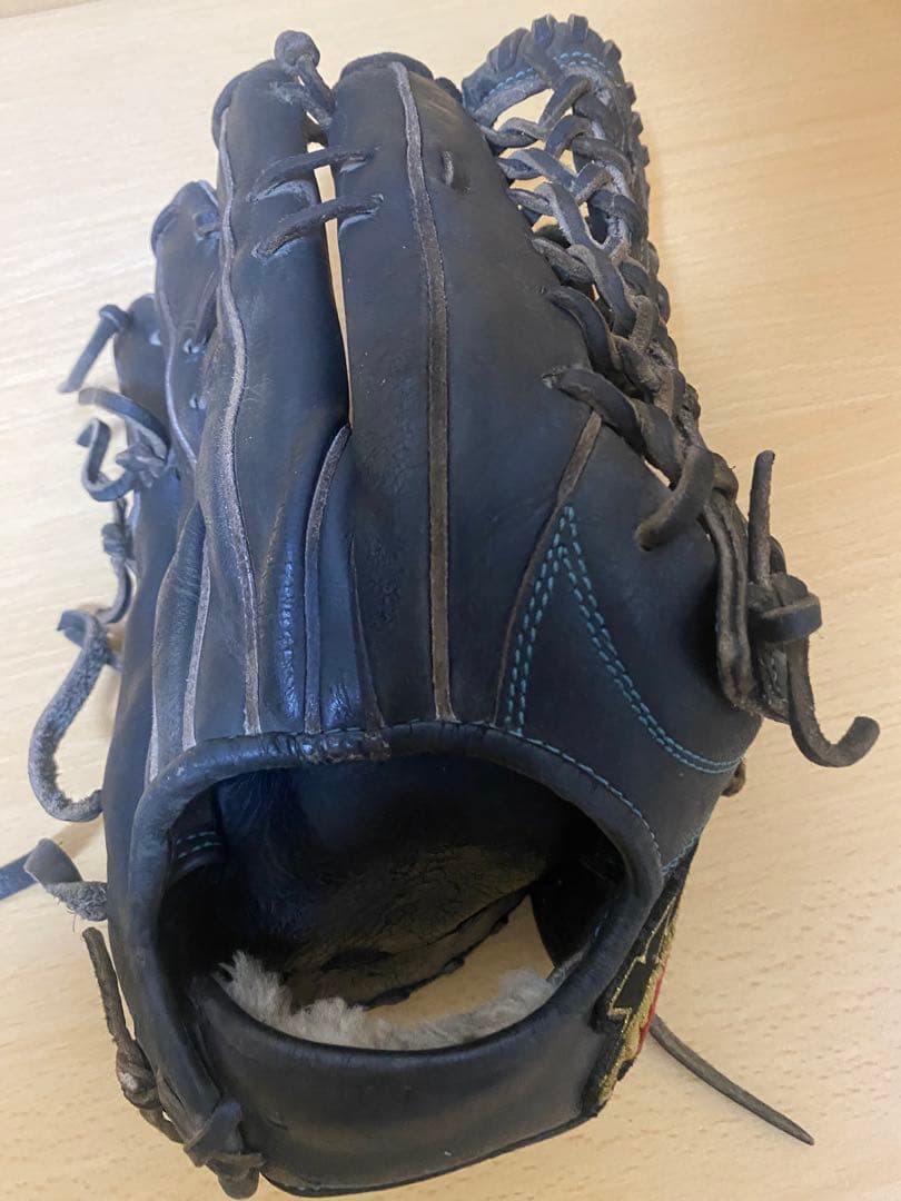 硬式野球グローブ 黒　外野手