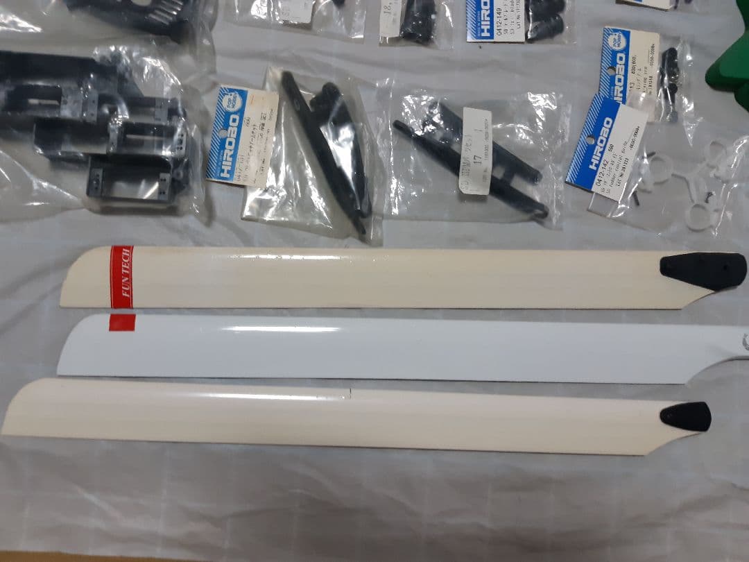 ヒロボ　スカディ他　パーツまとめ売り