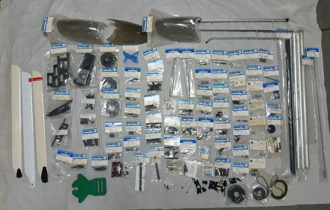 ヒロボ　スカディ他　パーツまとめ売り