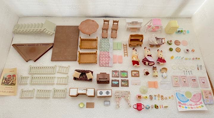 【タイムセール！全ての小物付き】シルバニアファミリー　あかりの灯る大きなお家