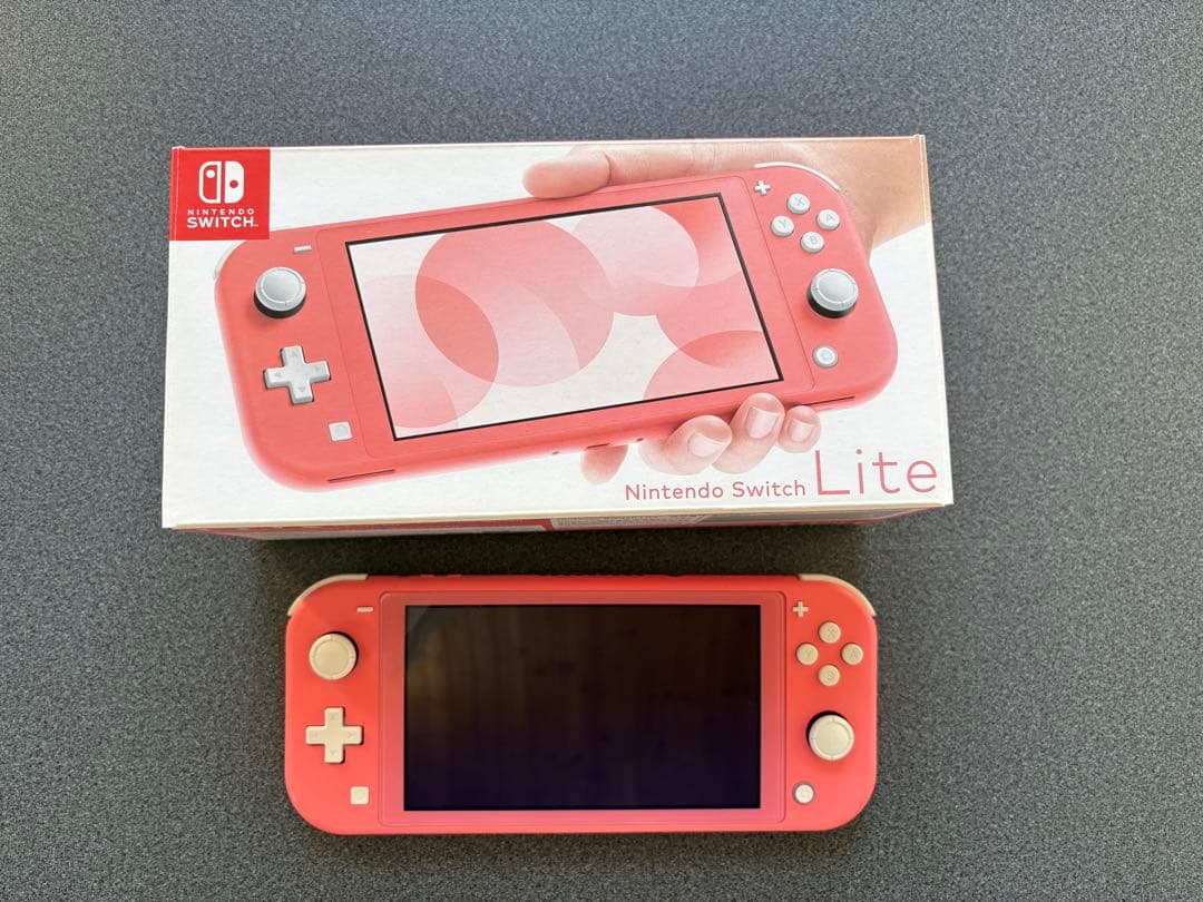 Nintendo Switch Lite コーラル　カバー・箱付き