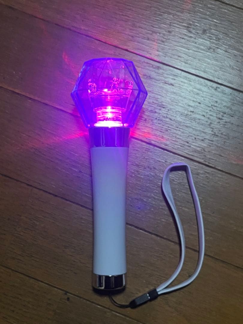 【️公式】M!LK ペンライト ミルクラスタルスティック3 点灯確認済み