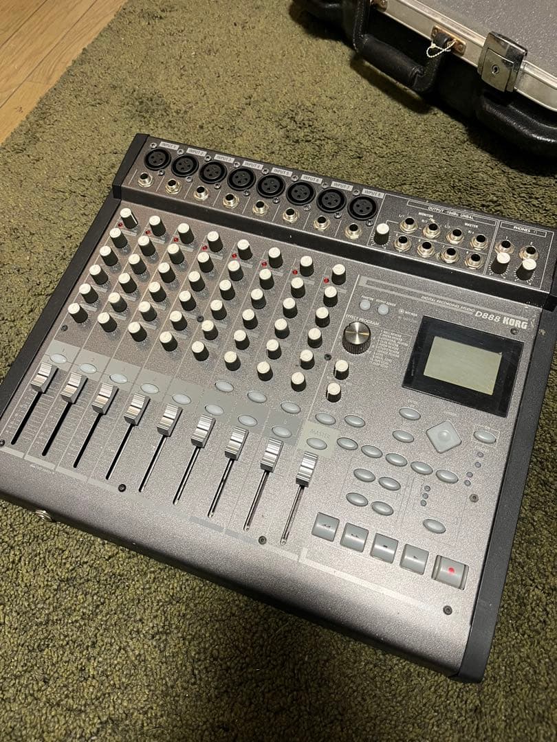シーシーKORG D888 マルチトラックレコーダー