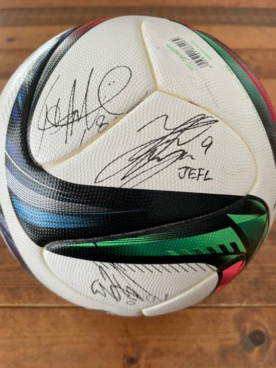 サッカーボール　サイン入り