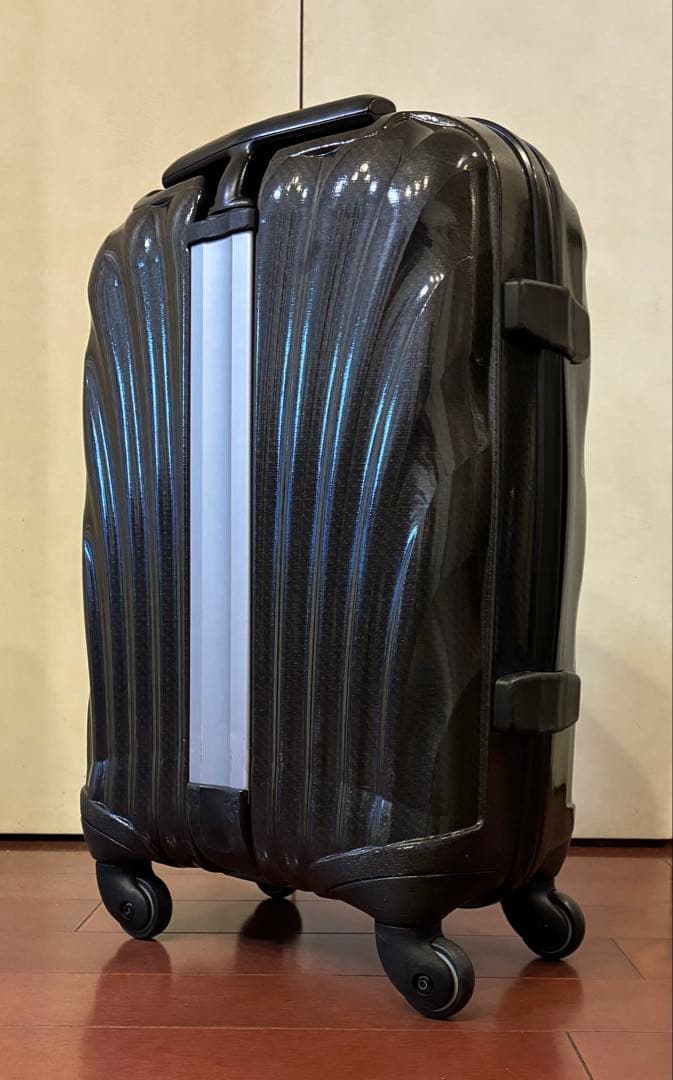 サムソナイト コスモライト 36L 黒 機内持込可