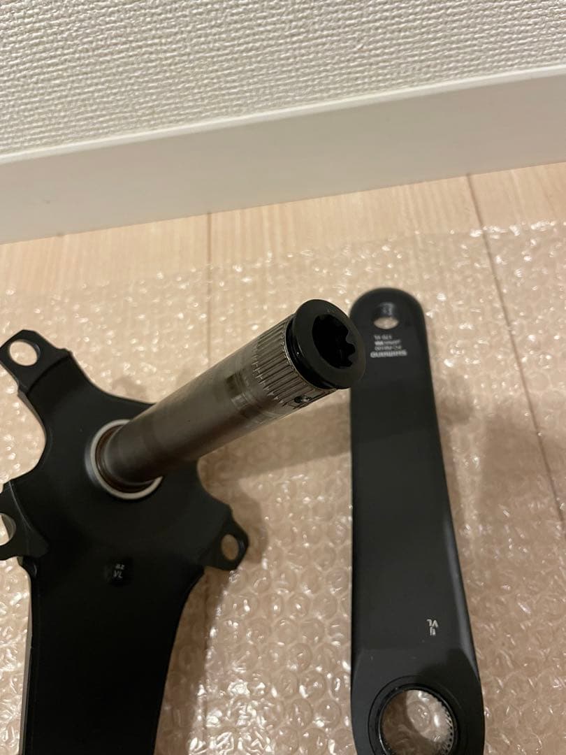 ULTEGRA クランクアーム ブラック　8100