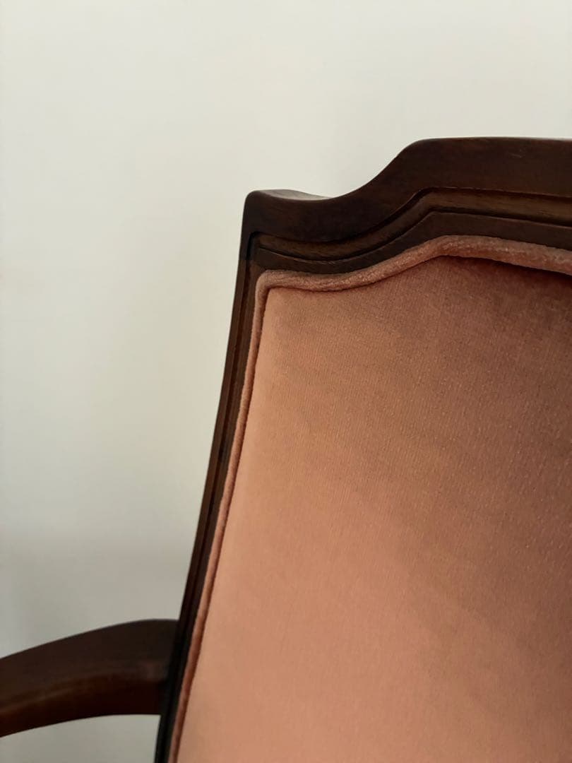 職人仕事が美しい　アンティークチェア　ピンク　ビンテージ　マルニ木工