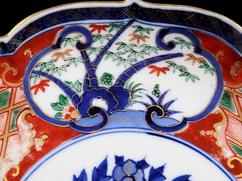 大聖寺伊万里　金襴手　窓絵　松竹梅に獅子の図　８寸皿　F246 AS-CZr