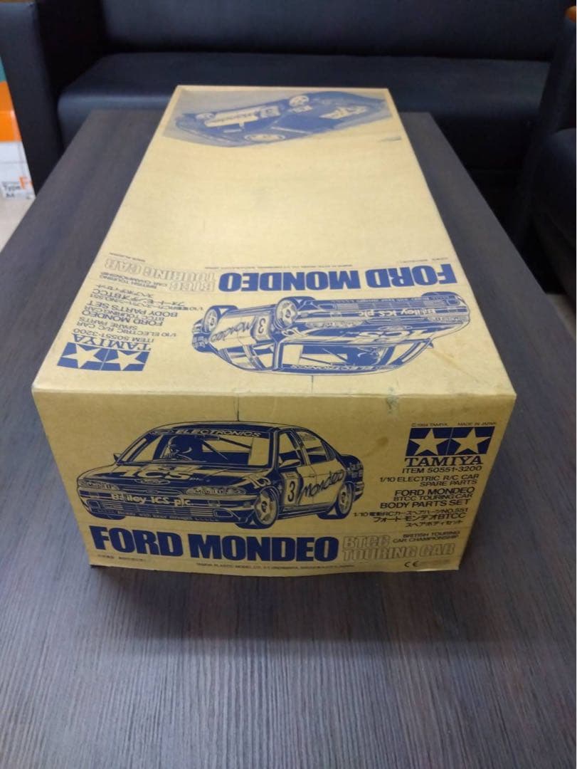 タミヤフォードモンデオラジコンボディ