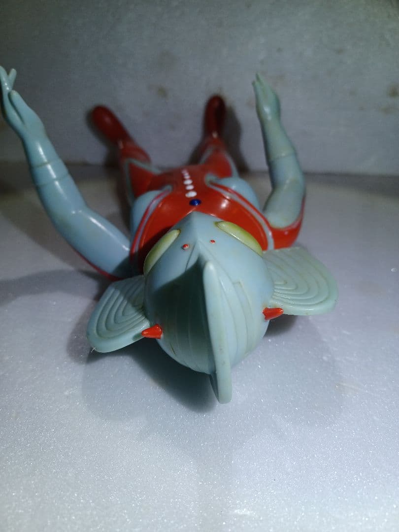 昭和購入物)ウルトラの母(身長約29cm)　ブルマァク　ソフビ