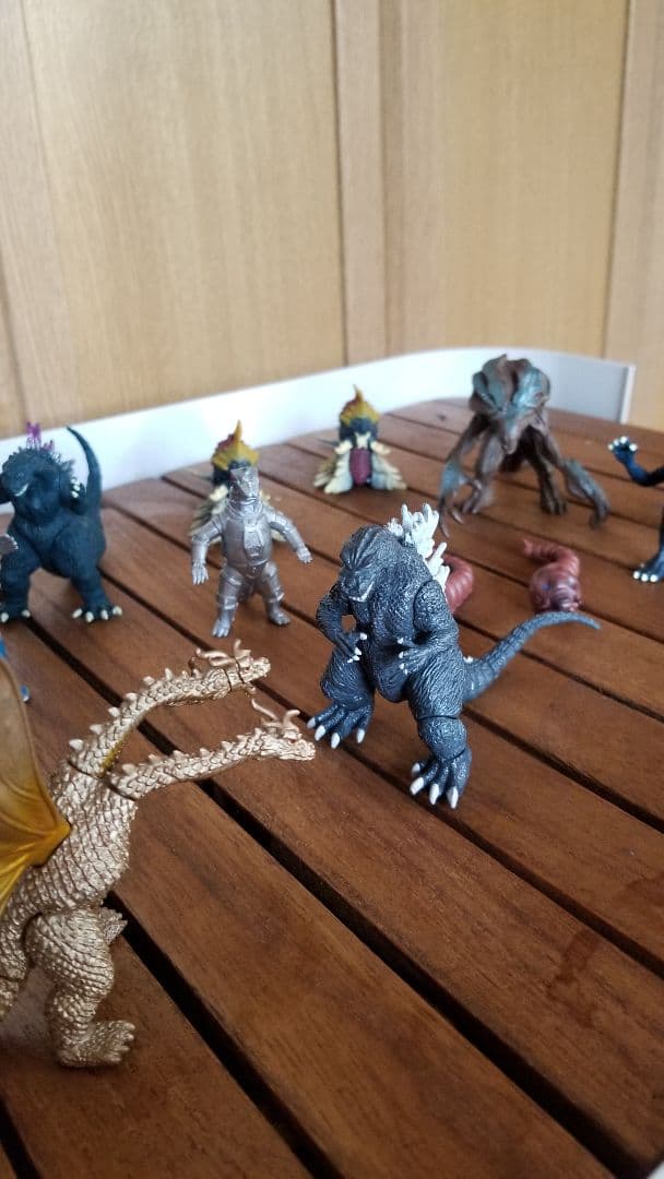 クリスマスSALE　ゴジラ　フィギュア